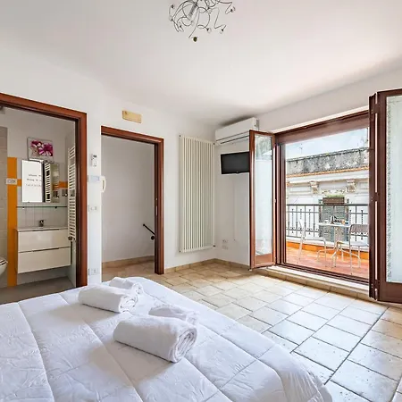 Konukevi Helios Vacanze 3*
