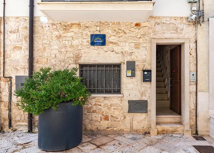 Helios Vacanze بيت ضيافة كونفيرسانو